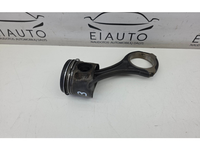 Píst Mercedes-Benz S W221 642930