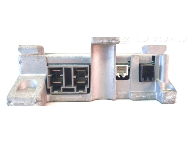 Блок управления Mitsubishi Colt