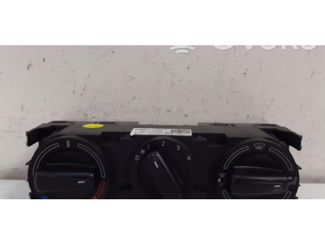Блок управления климат-контролем 6V0820045C Skoda Fabia Mk3 (NJ)