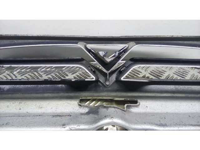 Верхняя решётка Citroen Berlingo 1996-2002 года 9635603977