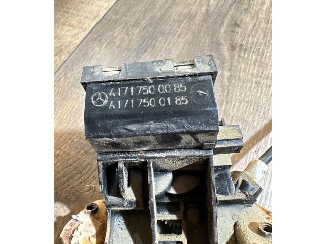 Zámek zadních dveří A1717500085, A1717500185 Mercedes-Benz C W203 2007