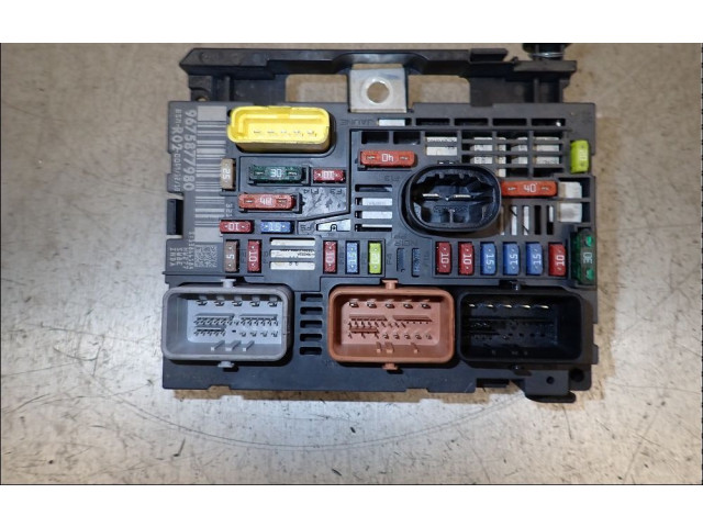 Pojistková skříňka 6570A0 Peugeot 3008 2011