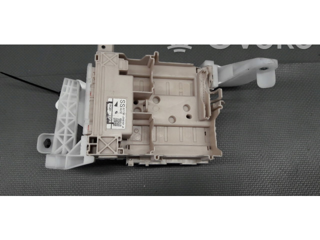 Pojistková skříňka 827300H030A Peugeot 108 2014