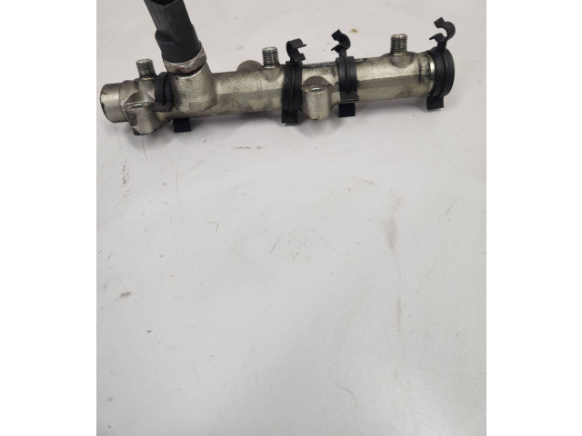 Топливная рампа F00R001650, 059130089   Audi A6 S6 C6 4F   для двигателя BKP