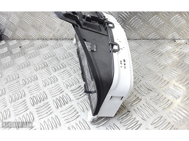 Панель приборов 69199680U Volvo V70