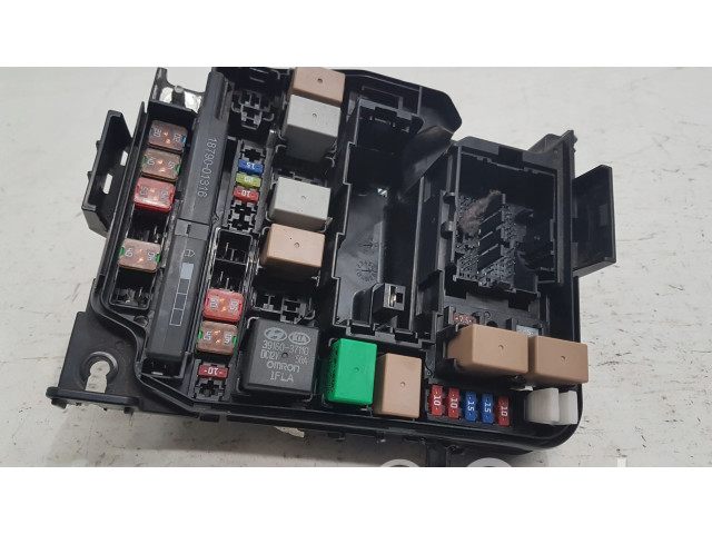 Pojistková skříňka Hyundai i30 2015