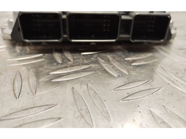 Блок управления двигателя 31272996AB, 14140586   Volvo V50