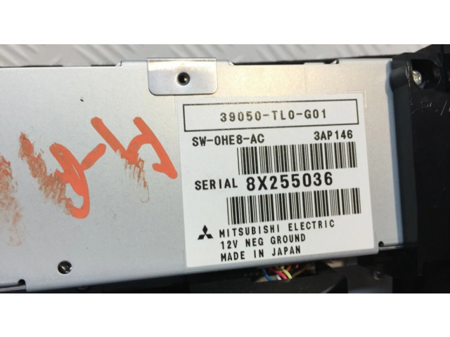 Радио/ проигрыватель CD/DVD / навигация