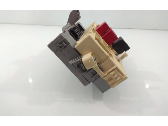 Блок предохранителей 50507093 Alfa Romeo 166