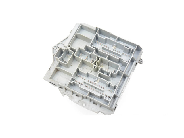 Блок предохранителей 60683102   Alfa Romeo 166    