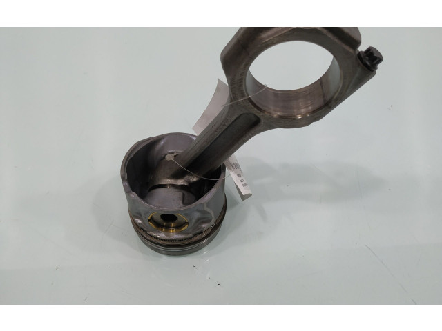 Píst C04 KIA Cerato D4EA