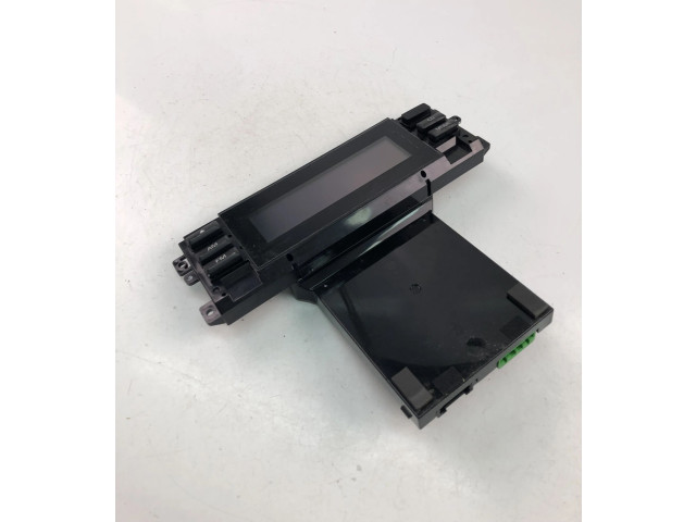 Дисплей       Volvo XC70