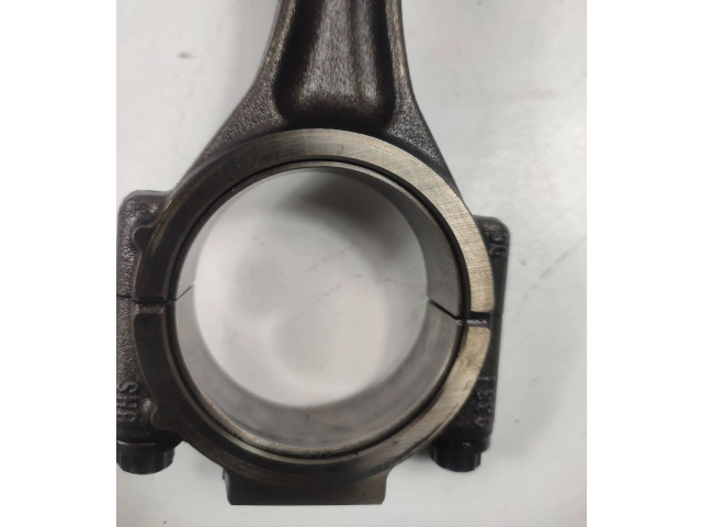  Поршень с шатуном  038J  Volkswagen PASSAT B6  