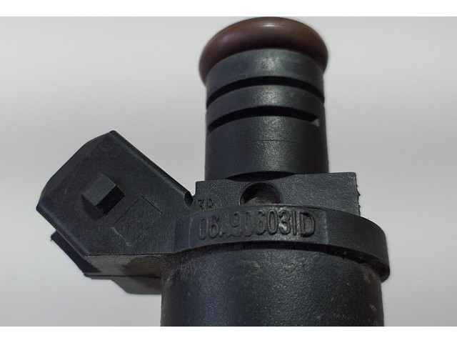 Форсунка 06A906031D, 70743    Audi A3 S3 8L  APG 