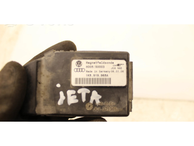 Блок управления 1K5919965A Volkswagen Jetta V