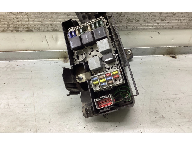 Pojistková skříňka 30728133, 28042008134932 Volvo XC90 2009