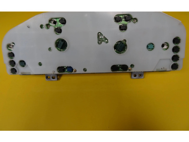 Панель приборов FDGE6VD Mazda 626