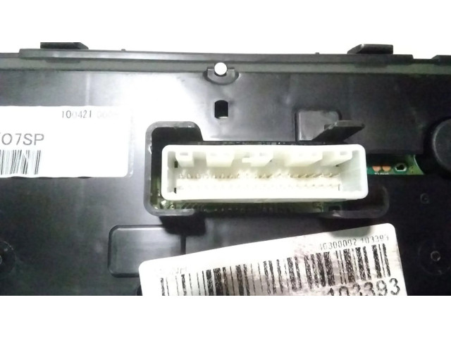 Přístrojová deska Nissan Cube Z12 2010 248201FE2A