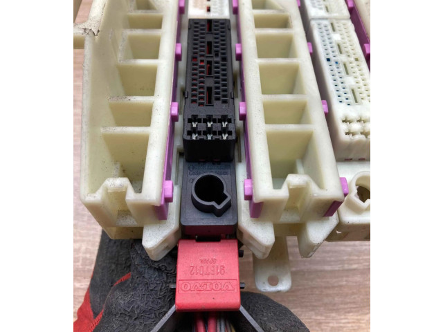 Блок предохранителей 9494934, 1928403412   Volvo XC90    