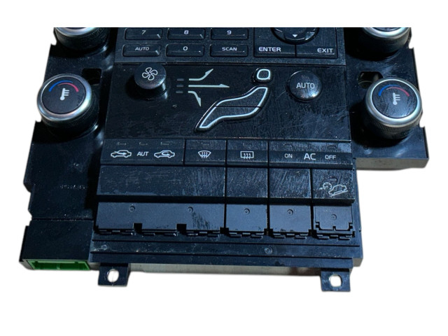 Блок управления климат-контролем 30782911, M3301200014   Volvo V70
