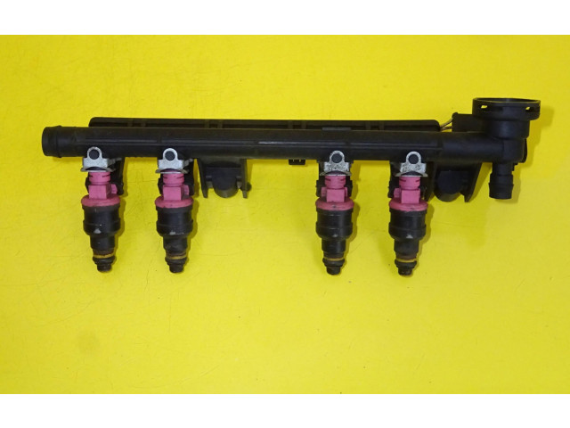 Топливная рампа 7700109066, 7700108667 Renault Clio II