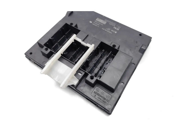 Блок комфорта 5Q0937084AQ Skoda Octavia Mk3 (5E)