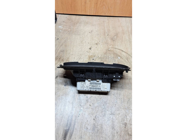 Дисплей P7700436307A Volkswagen Golf IV