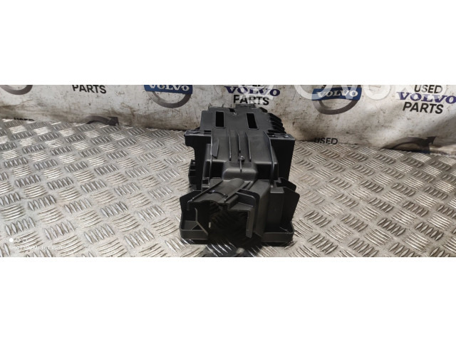 Блок предохранителей  A1660086999   Mercedes-Benz GL X166    