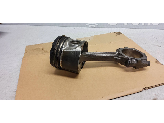  Поршень  5M313  Nissan X-Trail T30  