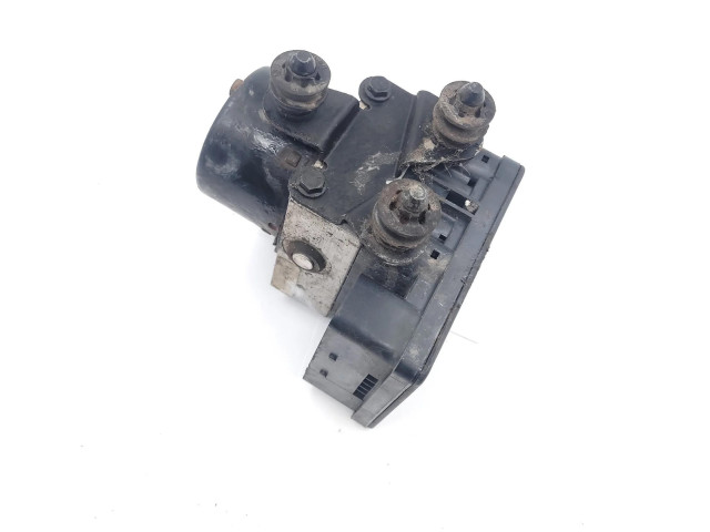 Блок АБС 1K0907379D, 1K0614517B Volkswagen Touran I 2003 - 2010 года