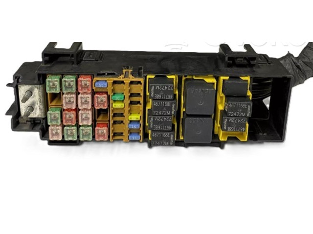 Блок предохранителей  56010441AD, AMSS1983S0256   Jeep Liberty    