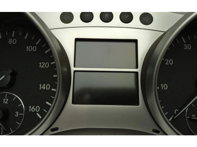 Панель приборов A2515403647 Mercedes-Benz ML W164
