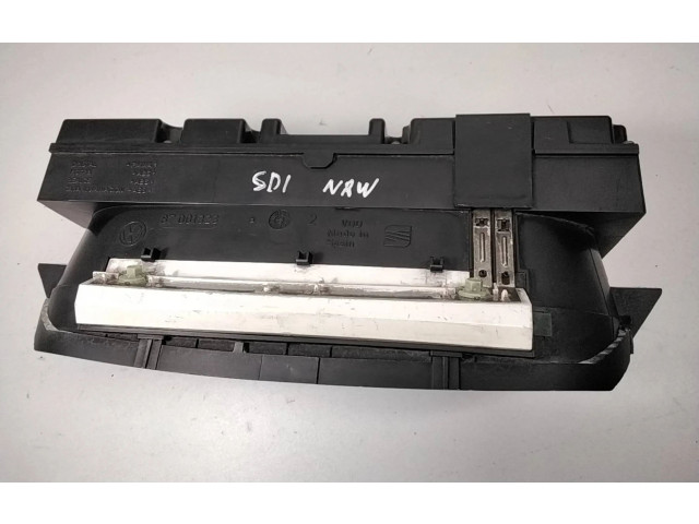 Přístrojová deska Volkswagen Caddy 2005 88311235