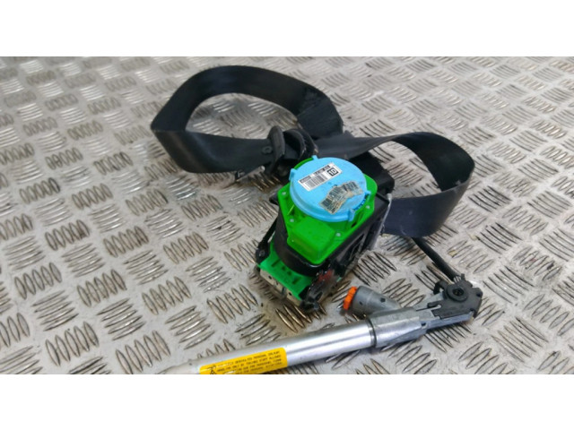 Передний ремень безопасности