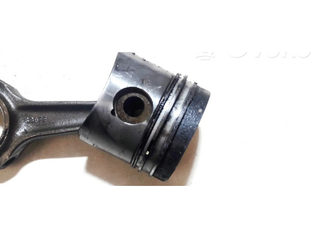  Поршень с шатуном  cr258  Ford Escort для дизельного двигателя 1.8