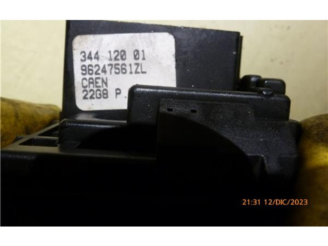 Переключатель дворников 96247561ZL Citroen Xsara