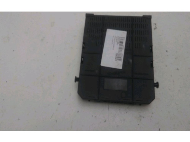 Блок предохранителей 9807028580 Citroen C5