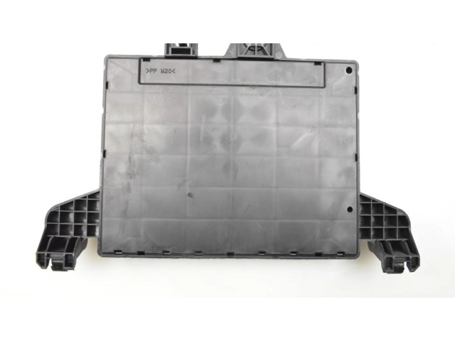 Pojistková skříňka 13368653 Opel Zafira C 2013