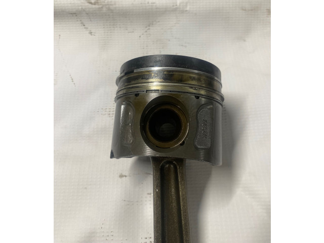 Поршень с шатуном H268X Land Rover Range Rover Sport L494