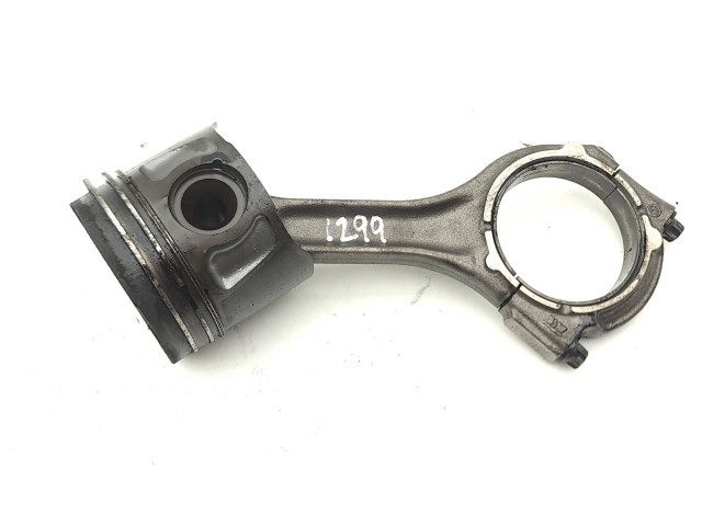 Поршень с шатуном M15746 D Maserati Ghibli