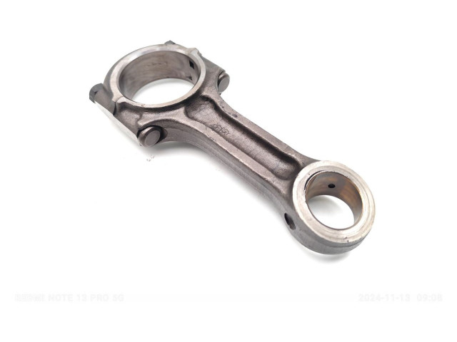 Шатун      KIA Carnival  