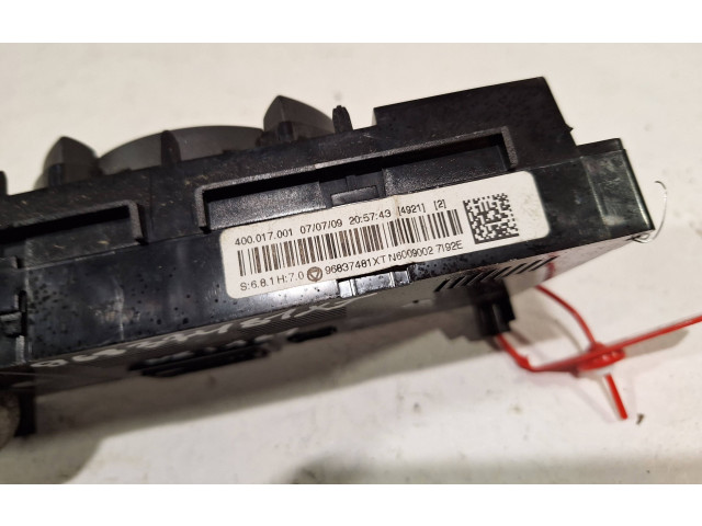 Pojistková skříňka 96837401XT Peugeot 3008 2009