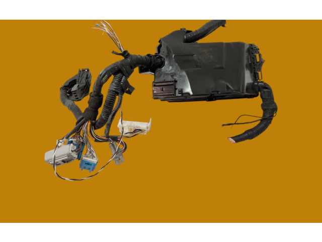 Блок предохранителей Lexus IS-F