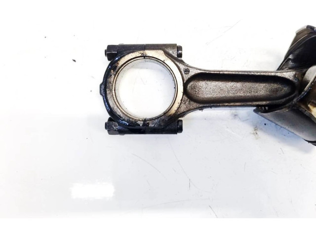  Поршень с шатуном    Volvo V50  