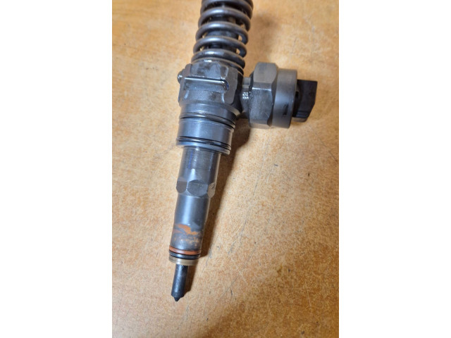 Форсунка 038130073j Volkswagen Bora