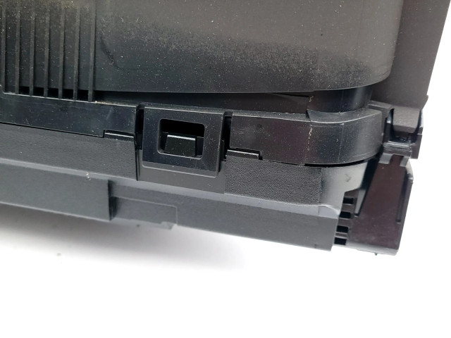 Přístrojová deska Mercedes-Benz C W203 2004 A2035403147, 110080231005