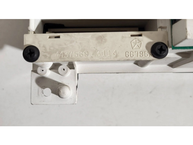 Přístrojová deska Chrysler Voyager 1992 4437589, 96L99