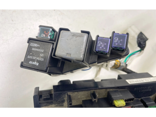 Блок предохранителей 82241SC020, 807253   Subaru Forester SH    