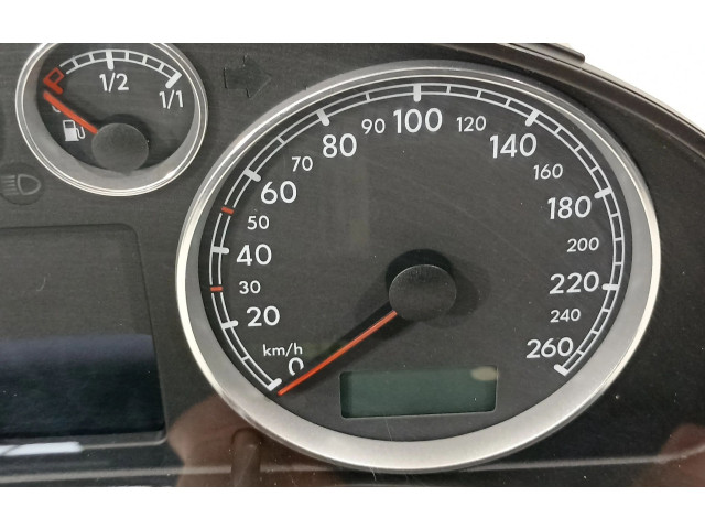 Přístrojová deska Volkswagen Passat Alltrack 2004 3B0920829A