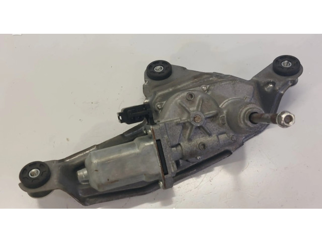 Моторчик заднего дворника GS2A-67450 Mazda 6